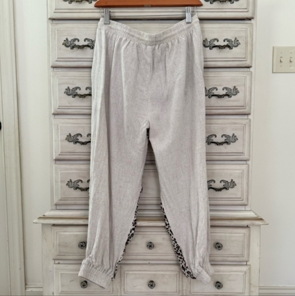 Umgee leopard print jogger pants with a drawstring waist Women's small - Picture 2 of 5